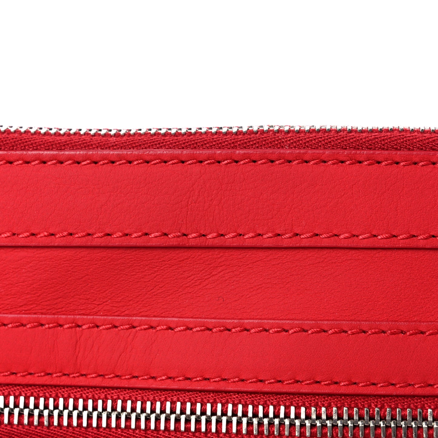 Smooth Calfskin Classic Silver Hardware Medium Clip Rouge Grenade