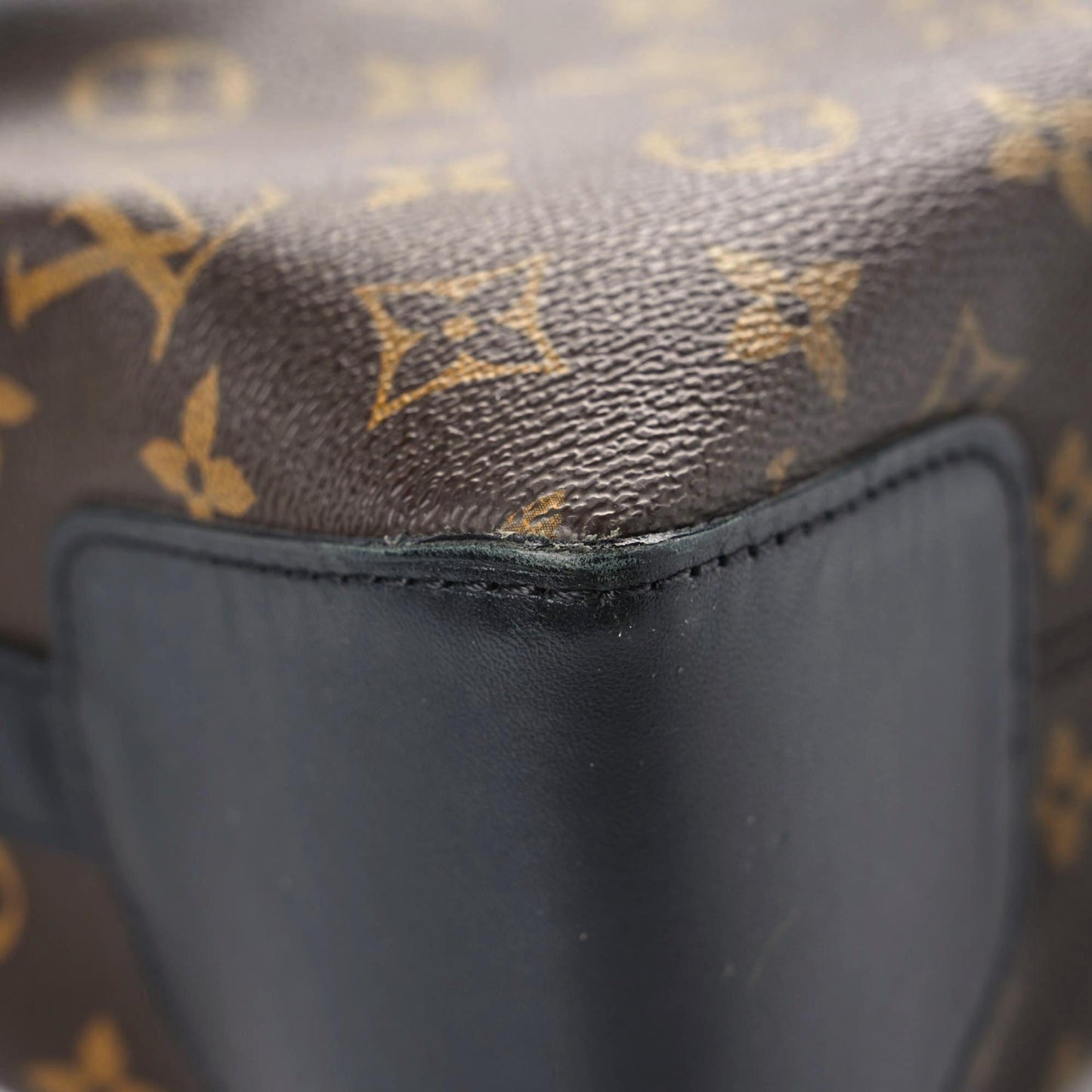 Monogram Macassar Torres Messenger