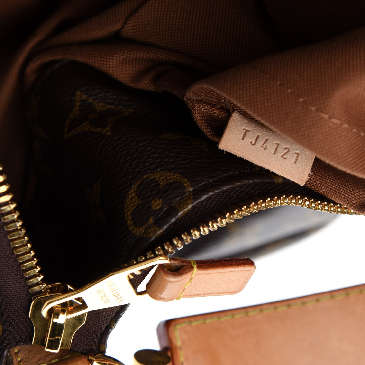 Louis Vuitton Monogram Sully MM 9 of 10