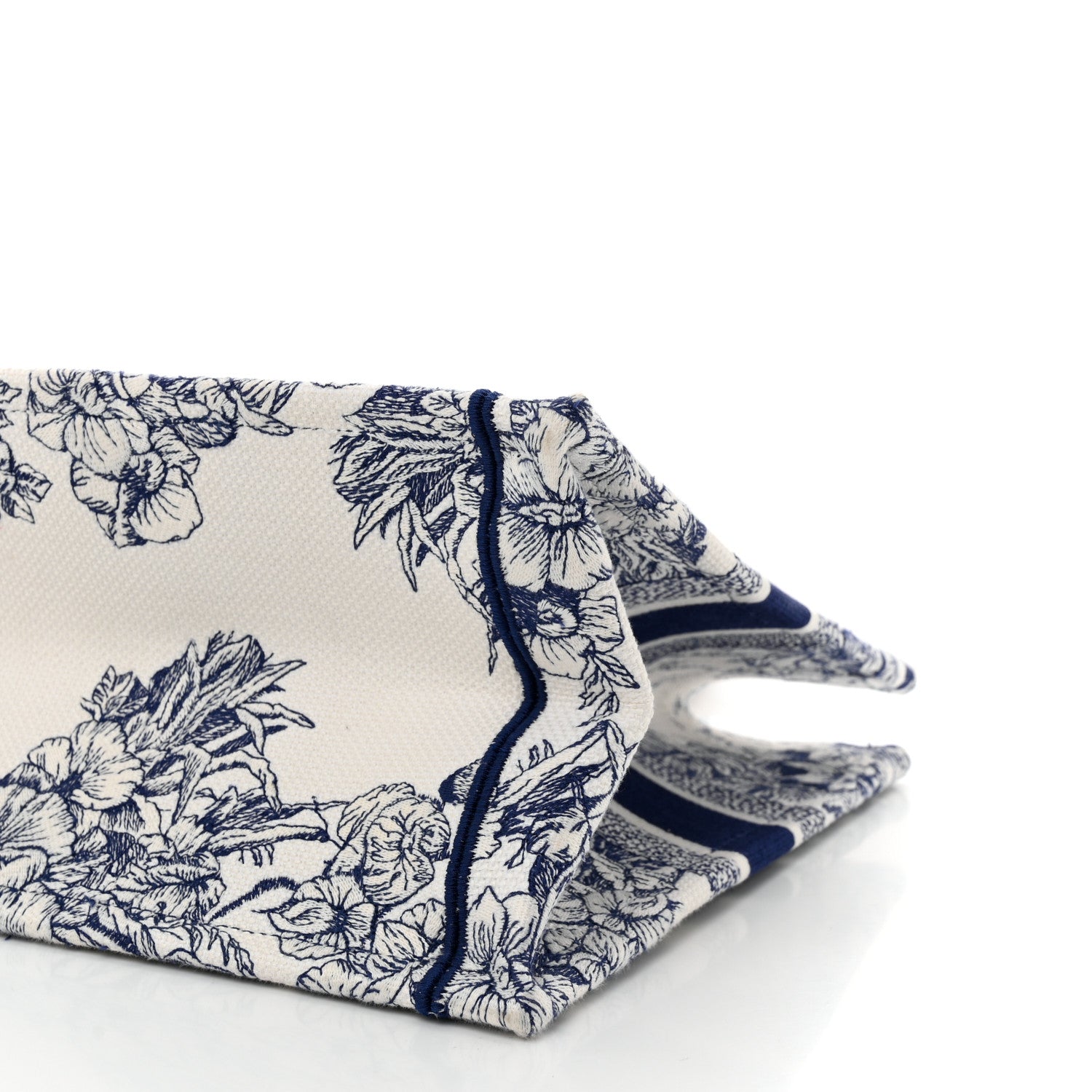 Christian Dior Canvas Embroidered Medium Reve d'Infini Book Tote Blue 10 of 11