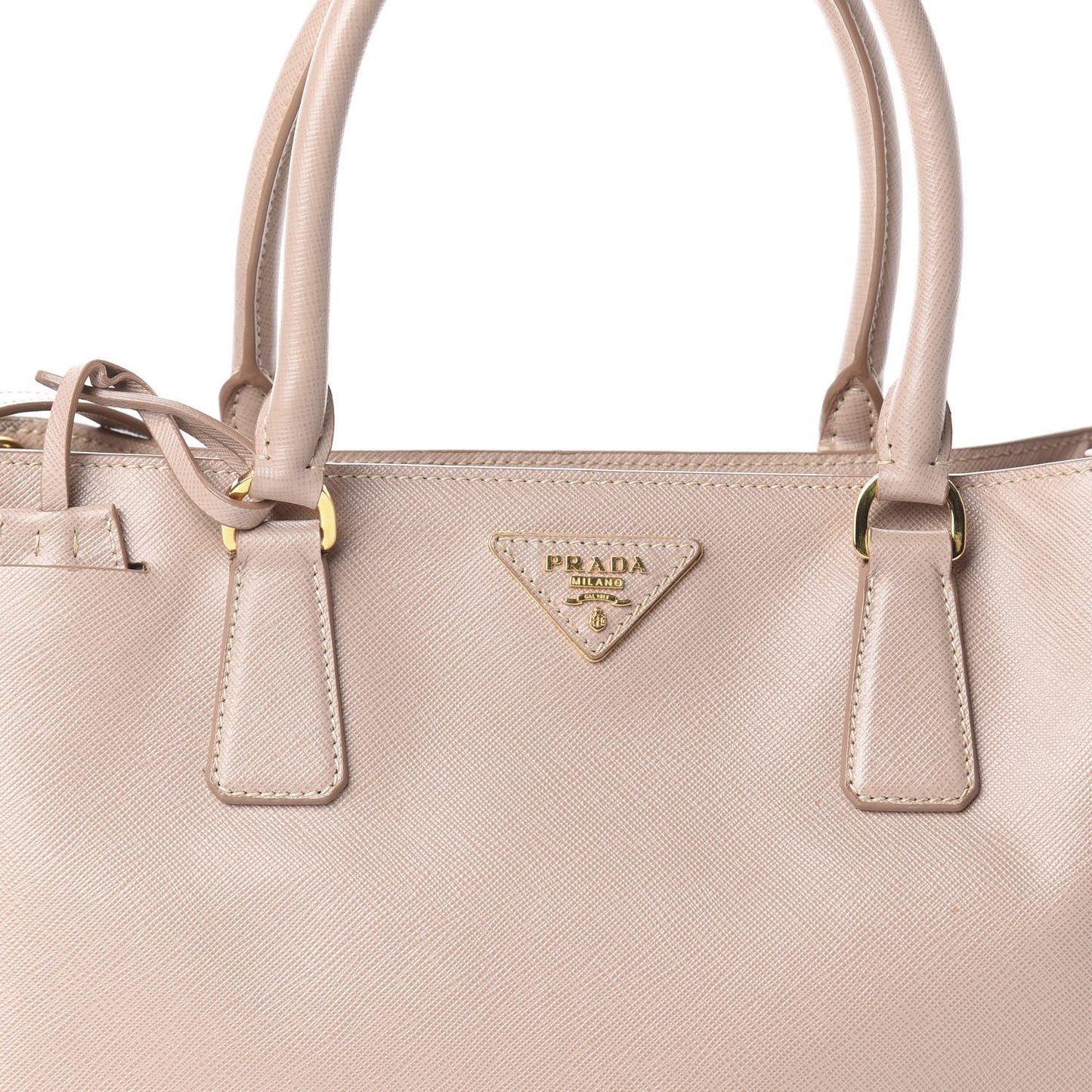 Saffiano Lux Medium Tote Cammeo