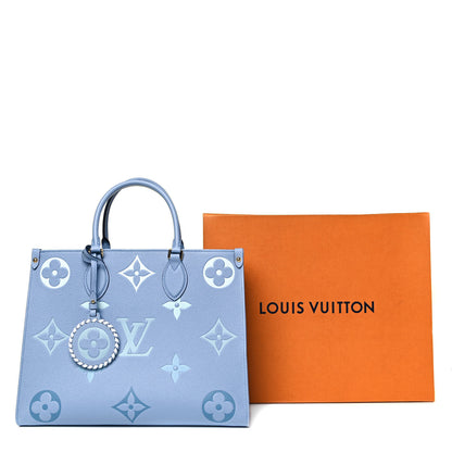 Louis Vuitton Empreinte Monogram Giant By The Pool Onthego MM Summer Blue 10 of 10