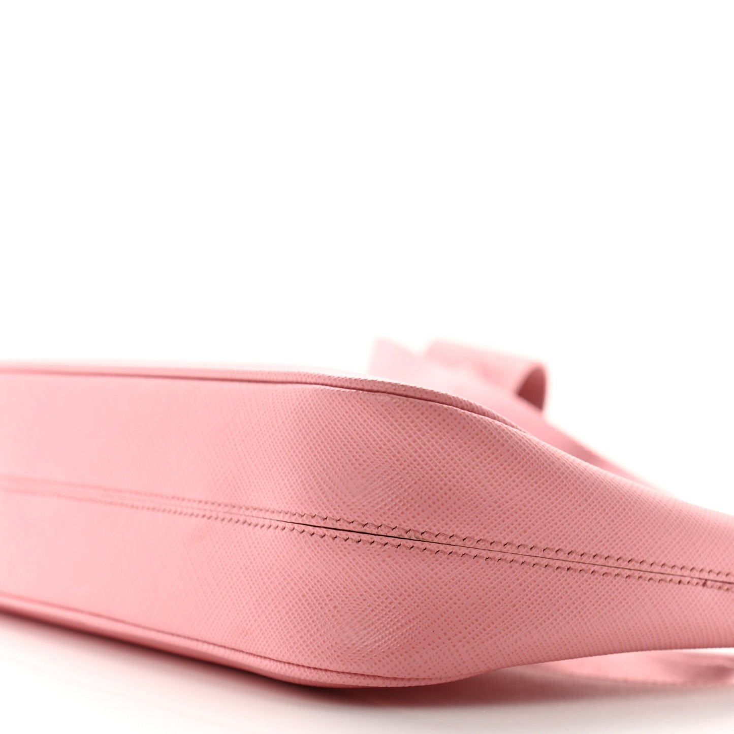 Saffiano Lux Re-Edition 2005 Shoulder Bag Petalo