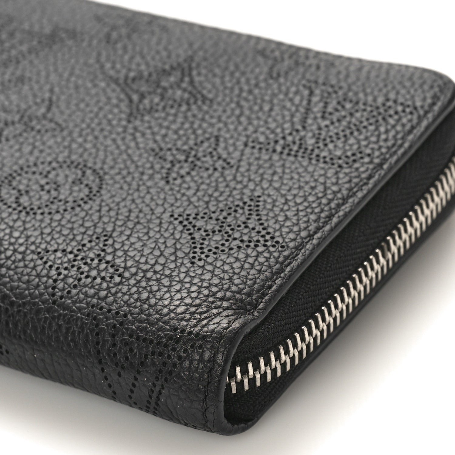 Louis Vuitton Mahina Zippy Wallet NM Black 8 of 8