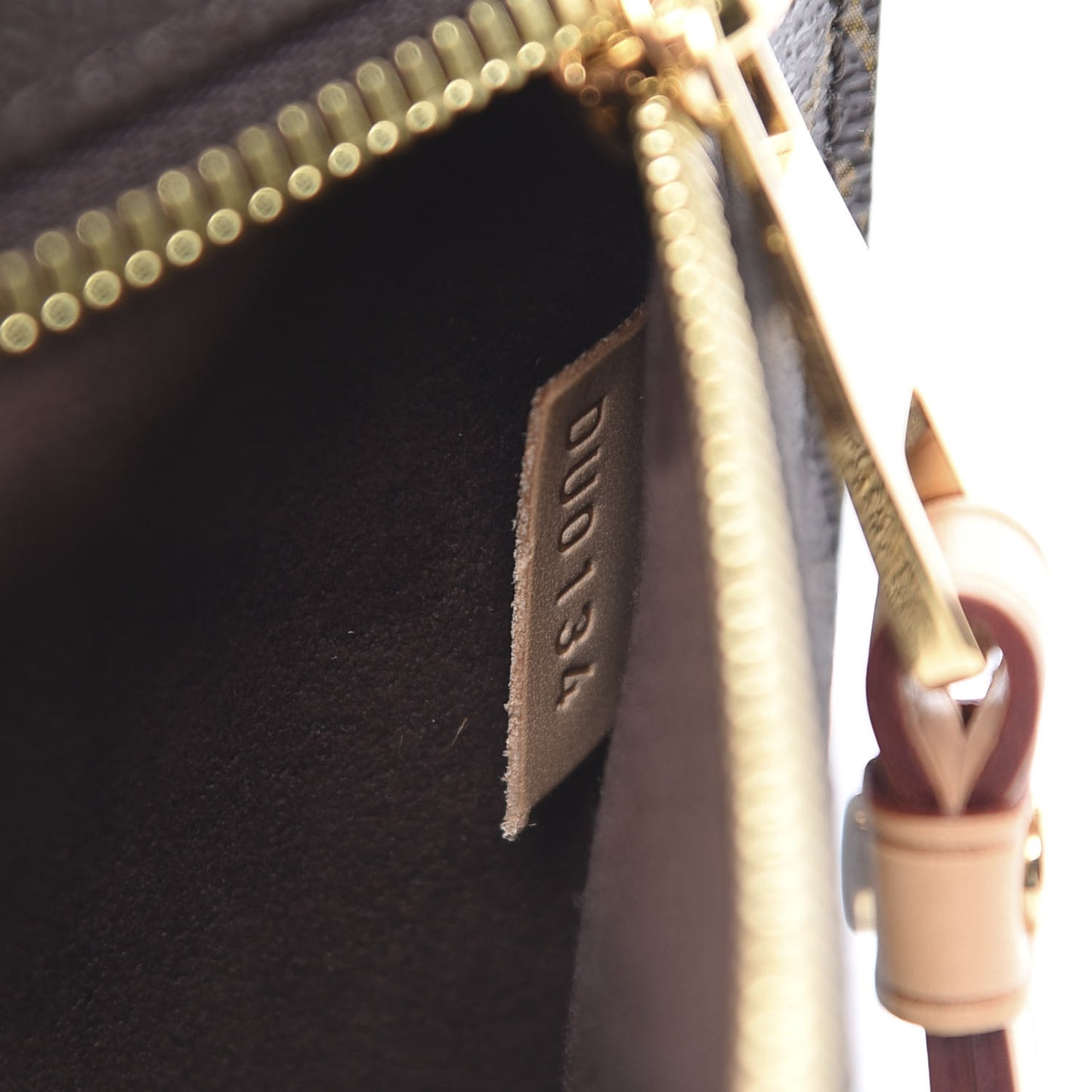 Monogram Pochette Metis