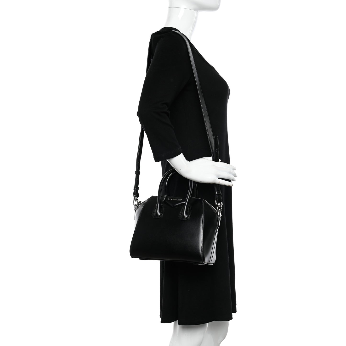 Shiny Lord Calfskin Mini Antigona Black