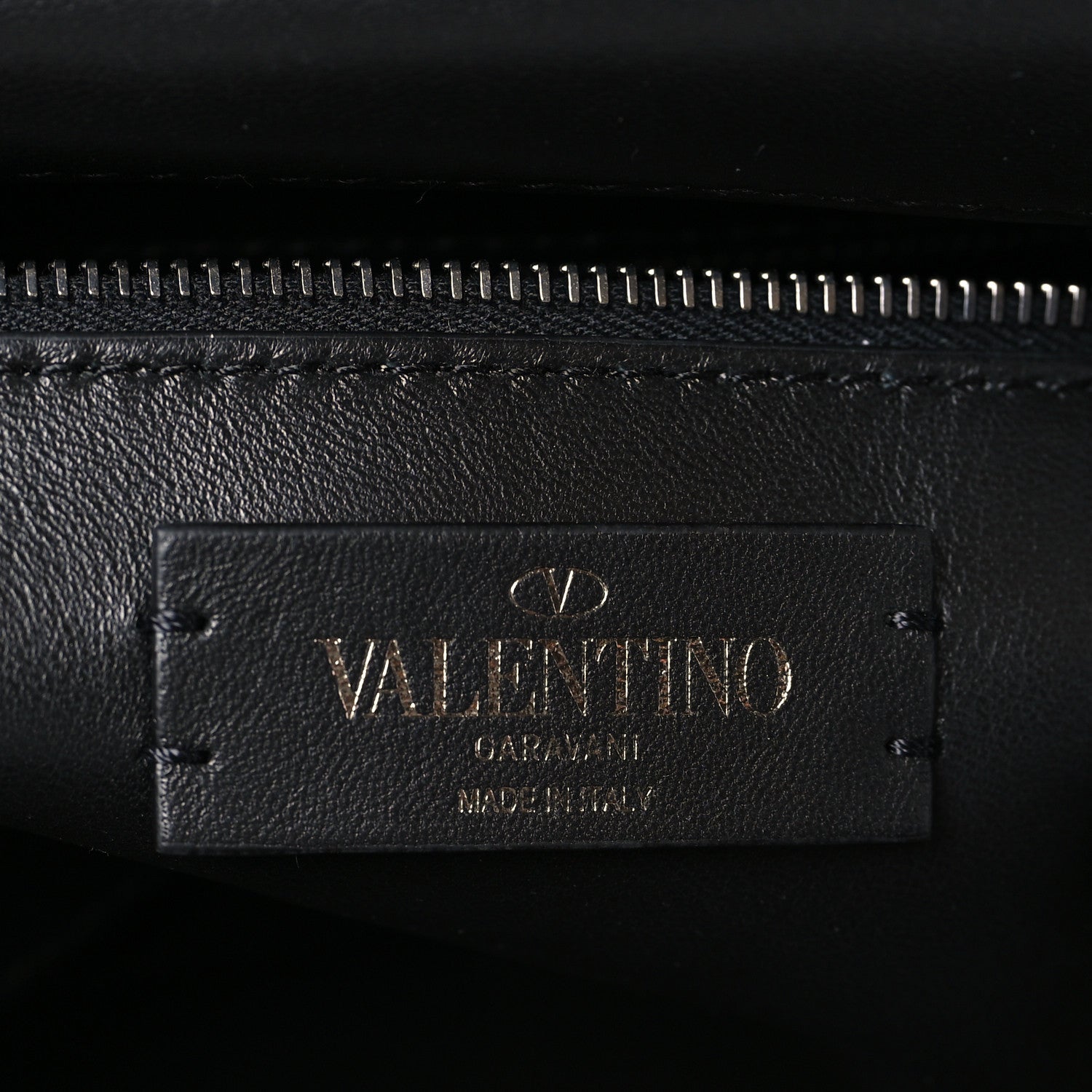 Valentino Garavani Nappa Monochrome Large Roman Stud Shoulder Bag Black 6 of 8
