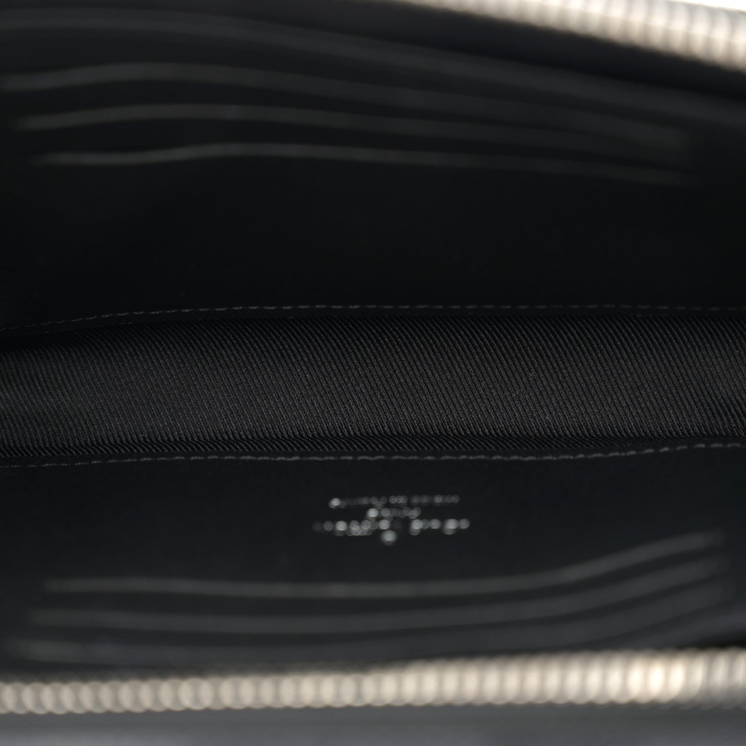 Louis Vuitton Damier Graphite Alpha Wearable Wallet 5 of 9