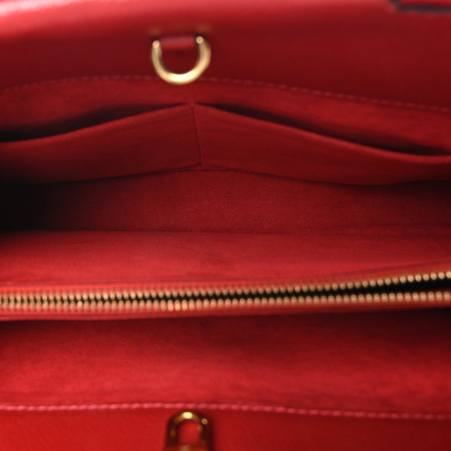 Monogram Venus Cherry
