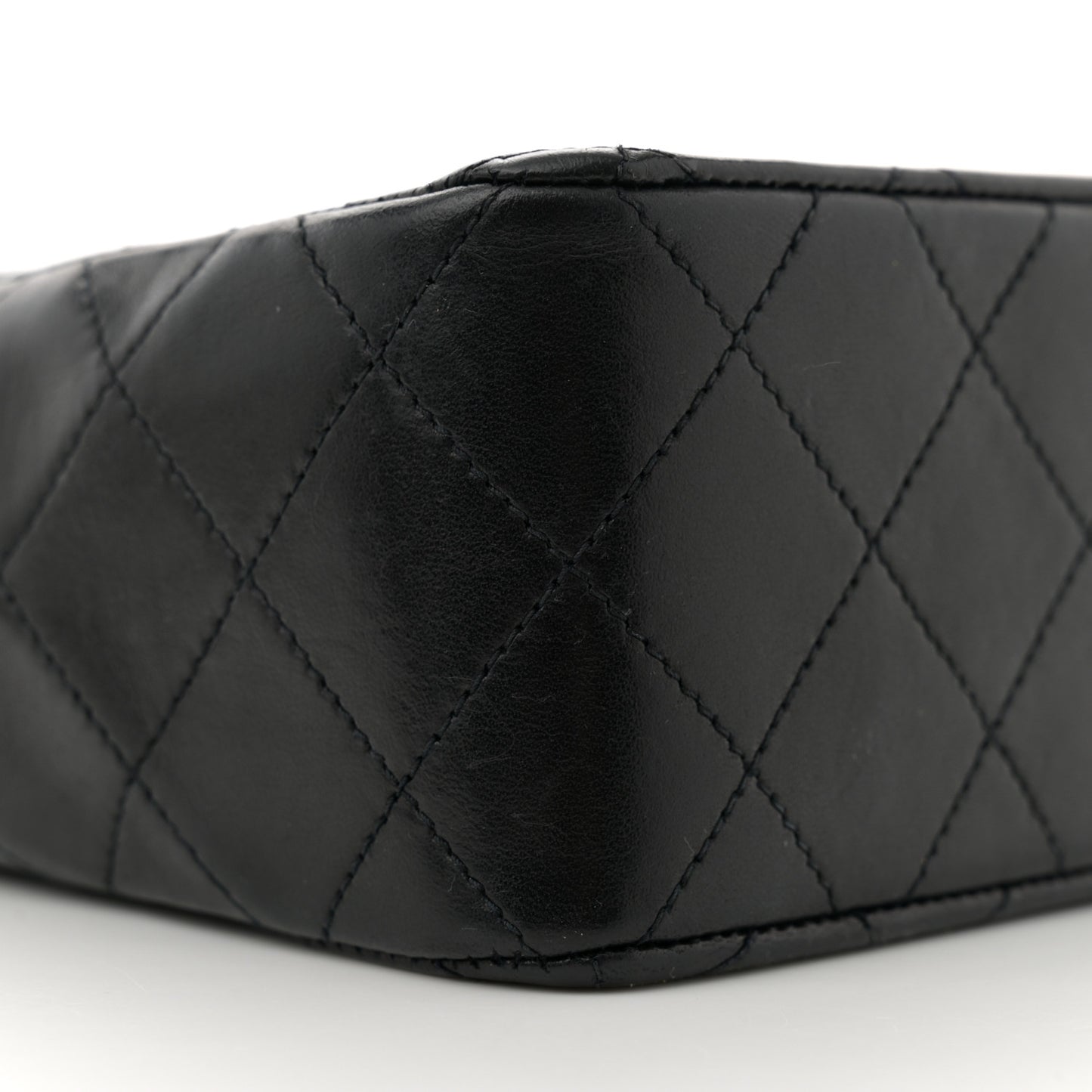 Lambskin Diamond Stitch Envelope Single Flap Black