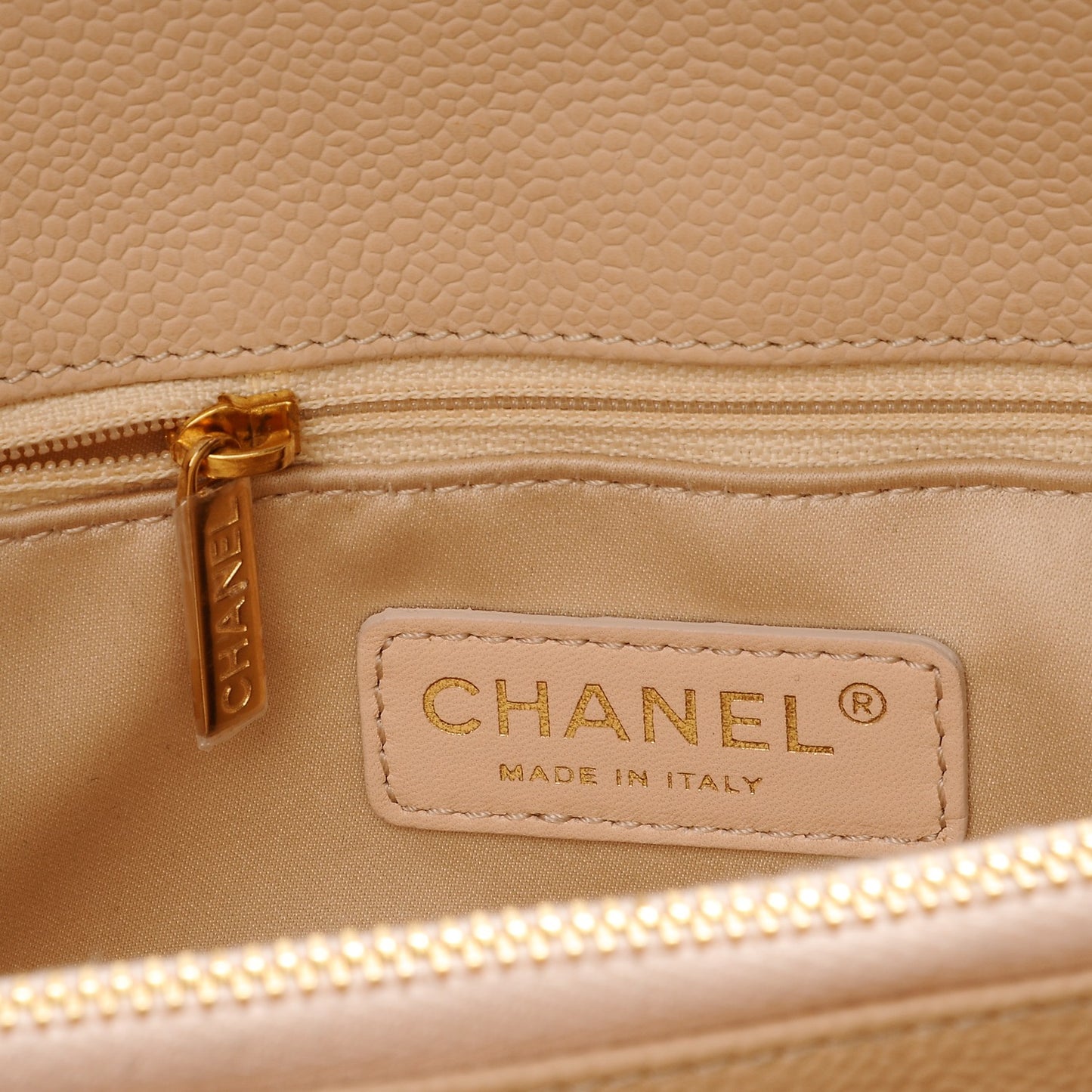 Caviar Quilted Grand Shopping Tote GST Beige Clair