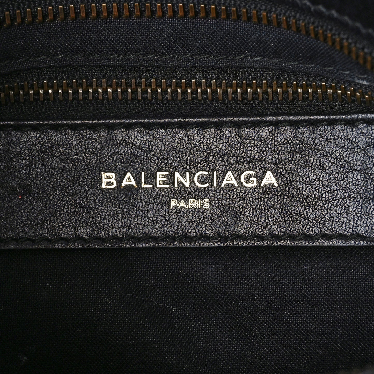 Agneau Arena Graffiti All Over Classic Hardware Mini City Black Multicolor