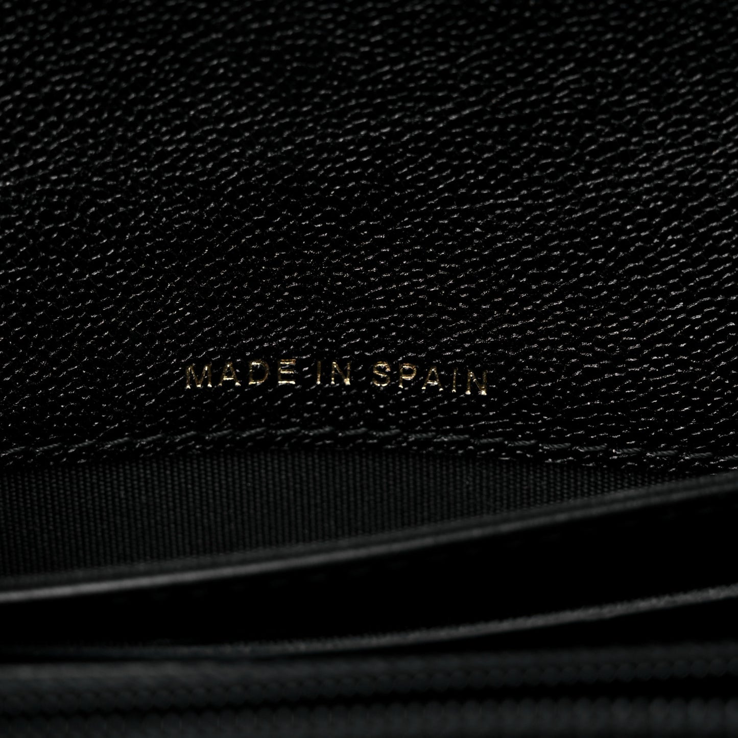 Caviar Quilted Medium Boy Flap Wallet Black