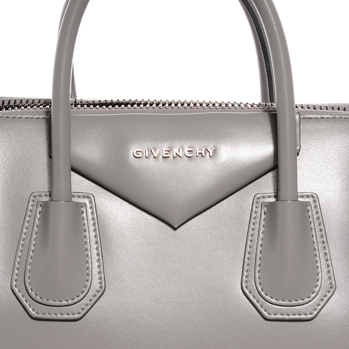 Smooth Calfskin Medium Antigona Pearl Grey