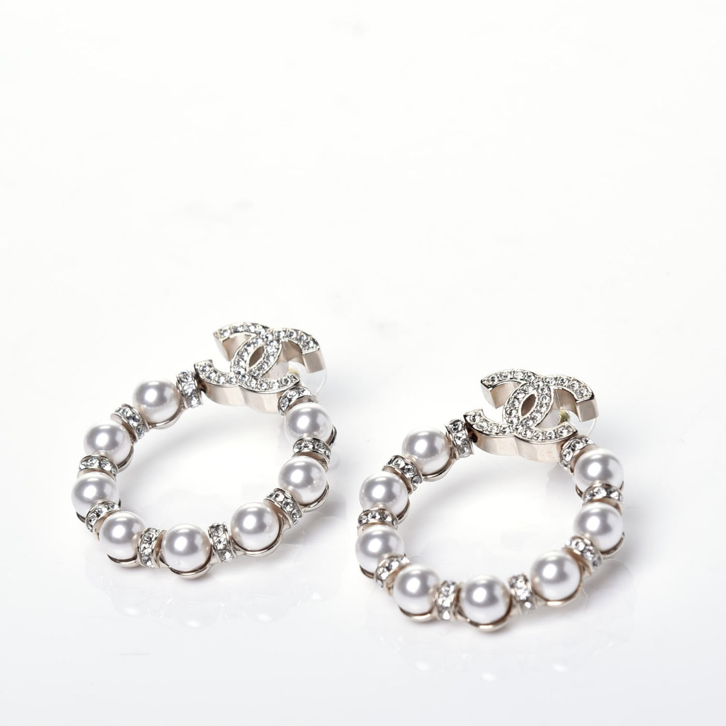 Pearl Crystal Nefertiti CC Drop Earrings Gold