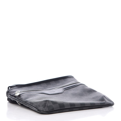 Louis Vuitton Damier Graphite Thomas 4 of 10