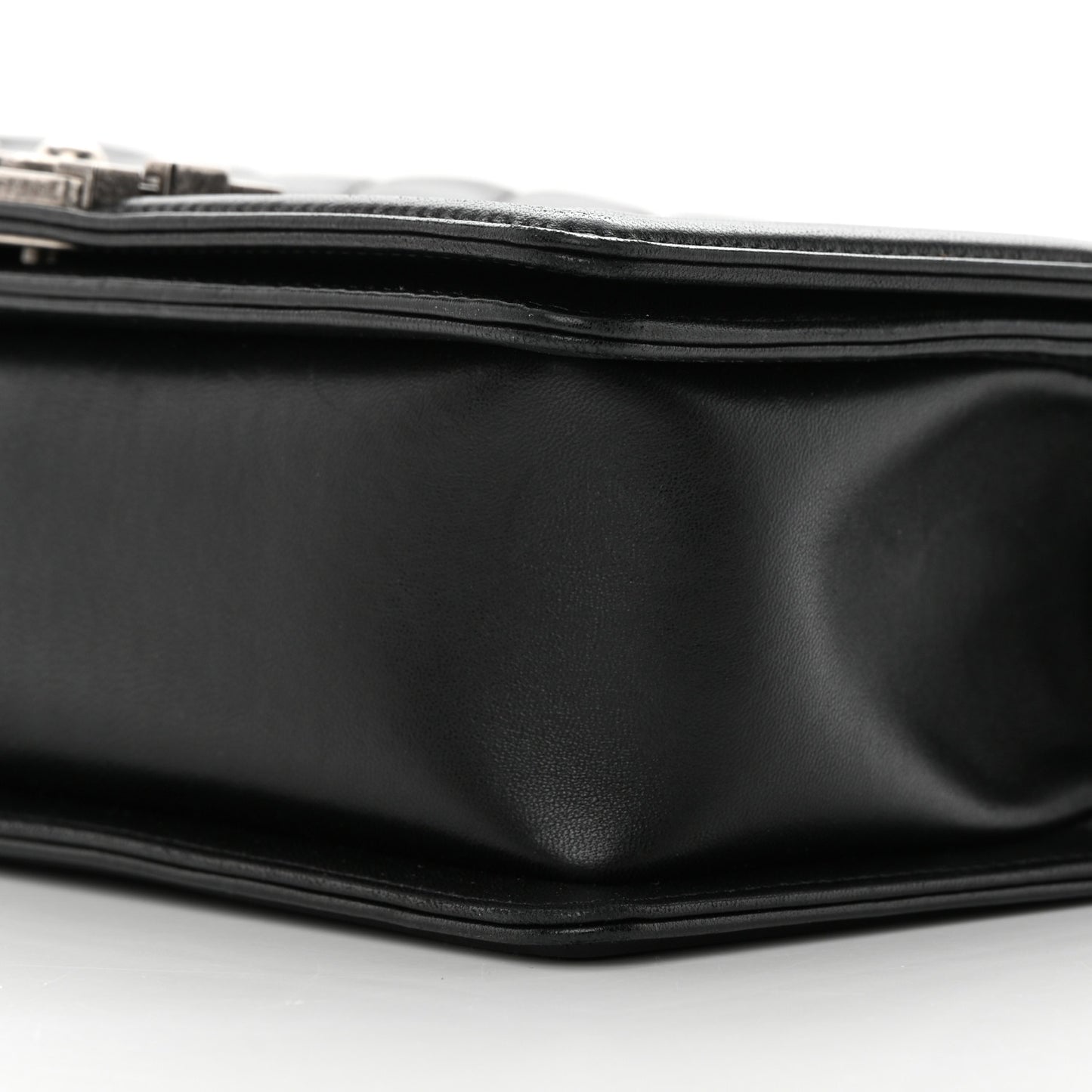 Lambskin Quilted Medium Boy Flap Black