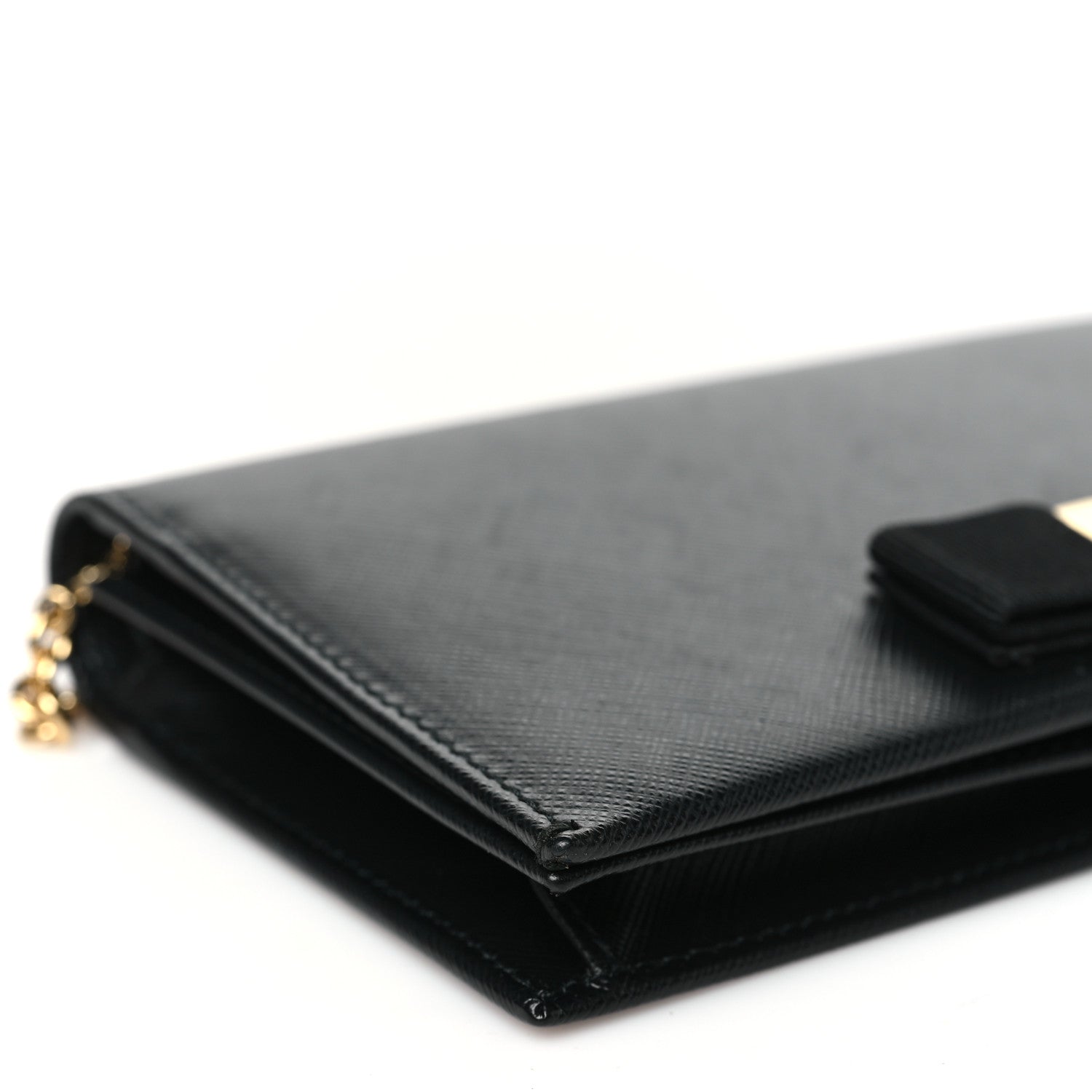 Salvatore Ferragamo Hammered Calfskin Vara Wallet On Chain Black 8 of 10