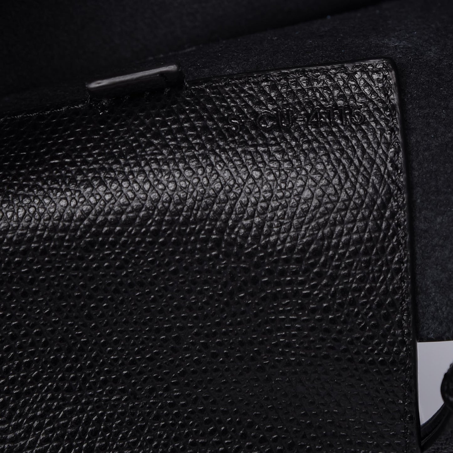 Grained Calfskin Small Vertical Cabas Black