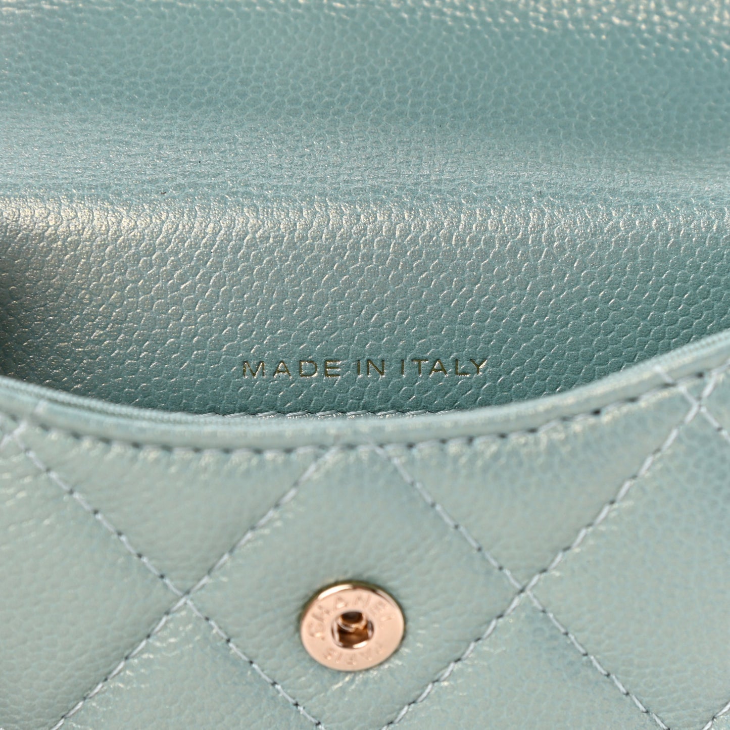 Iridescent Caviar Quilted Pearl On Top Coin Purse With Chain Light Green