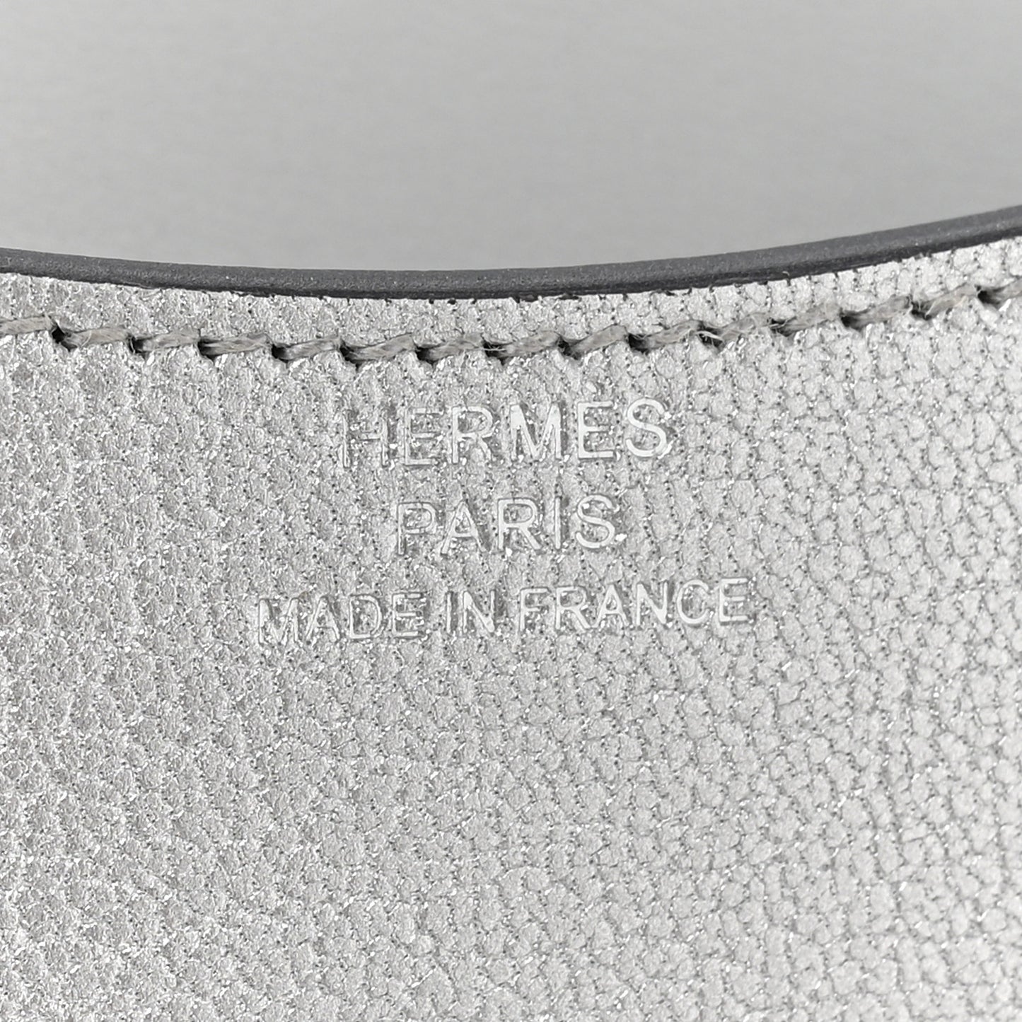 Metallic Chevre Chamkilight Constance Slim Wallet Argent