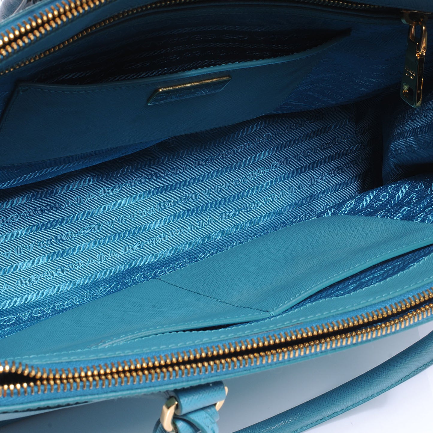 Saffiano Lux Medium Tote Turchese