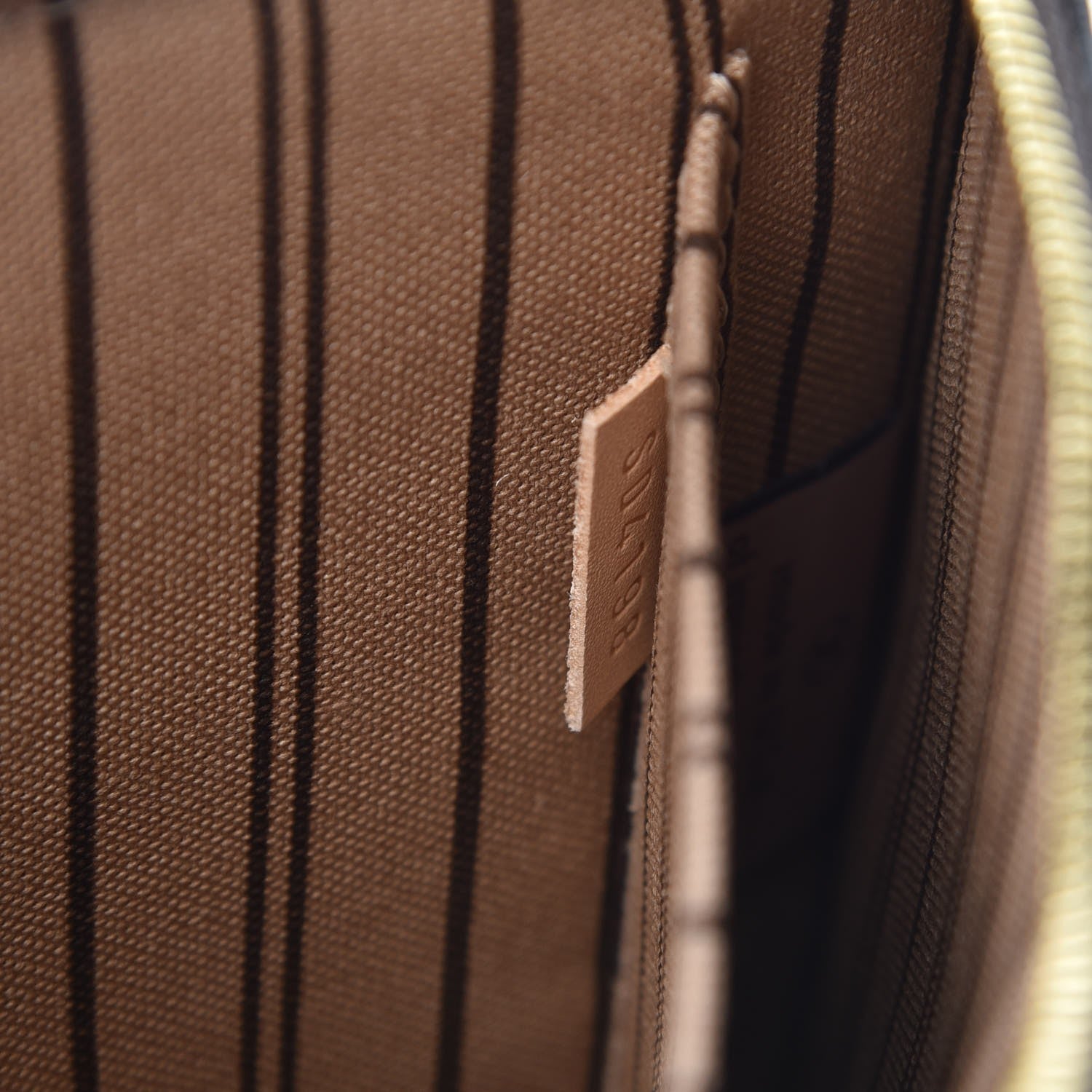 Louis Vuitton Monogram Neverfull MM GM Pochette 7 of 7