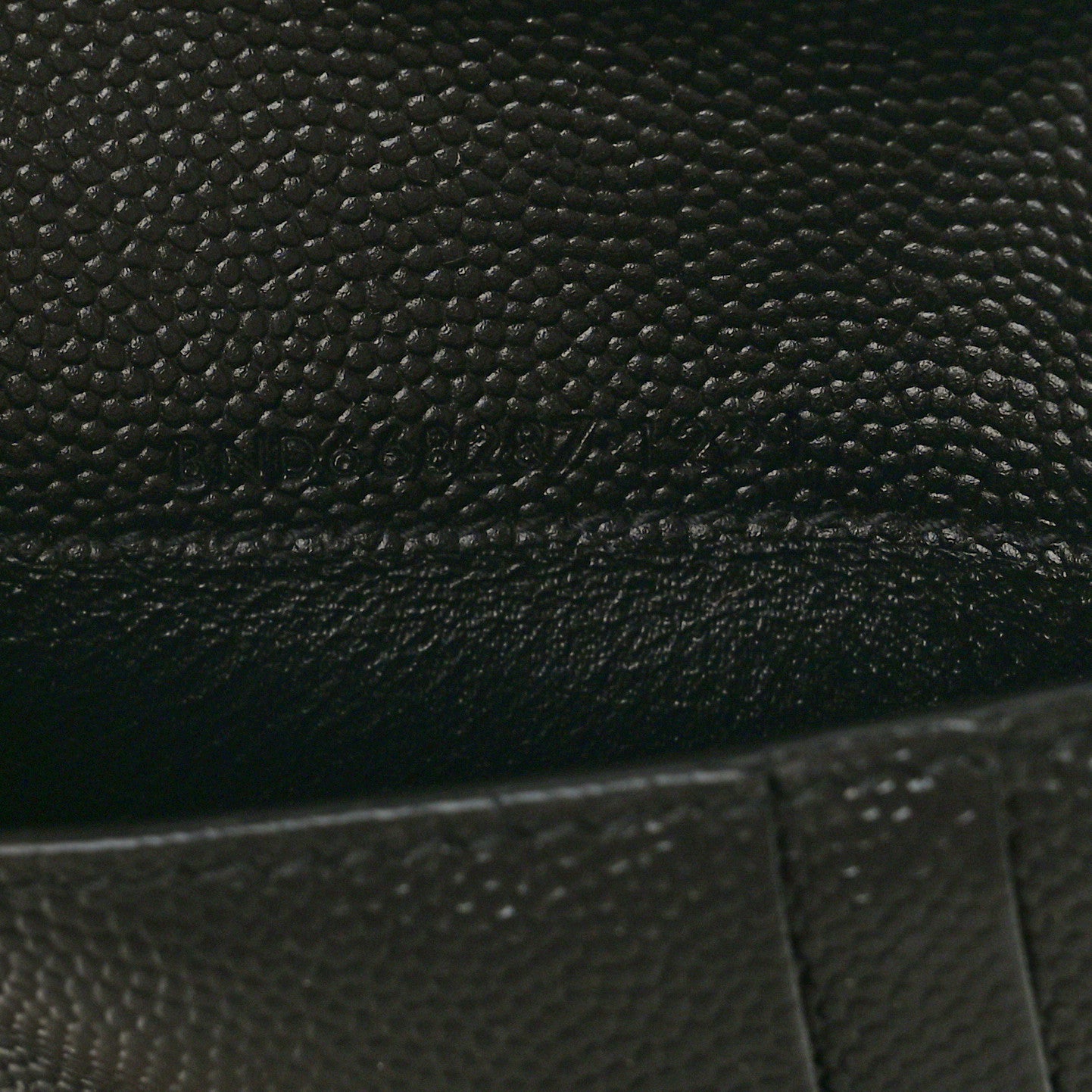 Grain De Poudre Matelasse Chevron Monogram Zipped Card Case Black