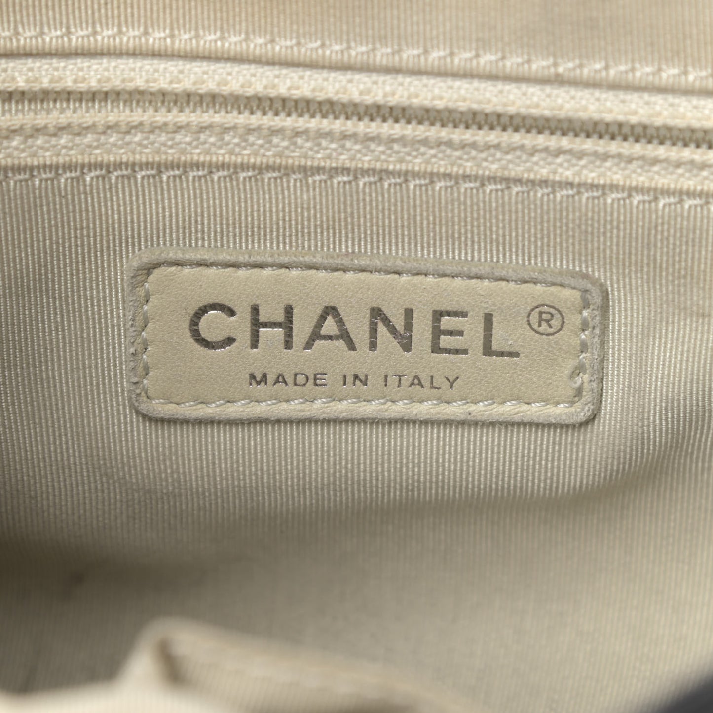 Washed Lambskin Quilted Large Chain Around Flap Black