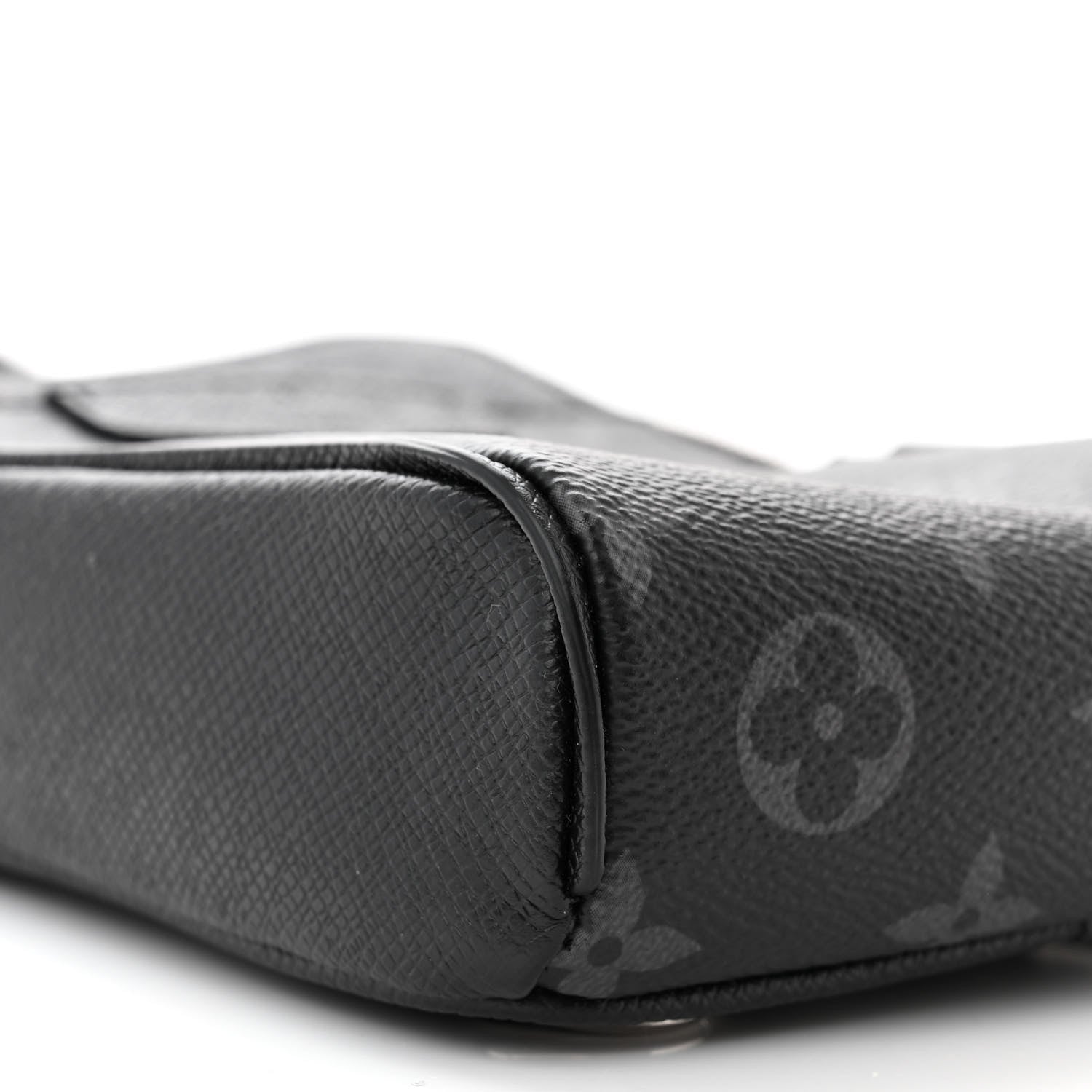 Louis Vuitton Taigarama Outdoor Slingbag Black 8 of 10