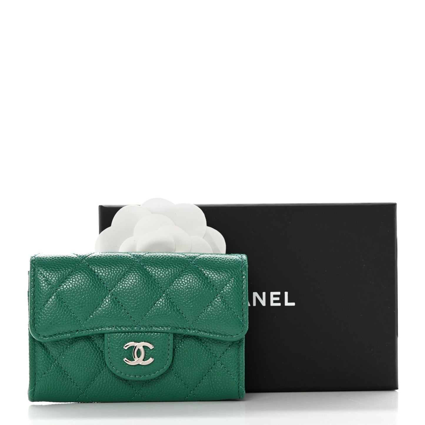 Caviar Quilted Flap Card Holder Wallet Green