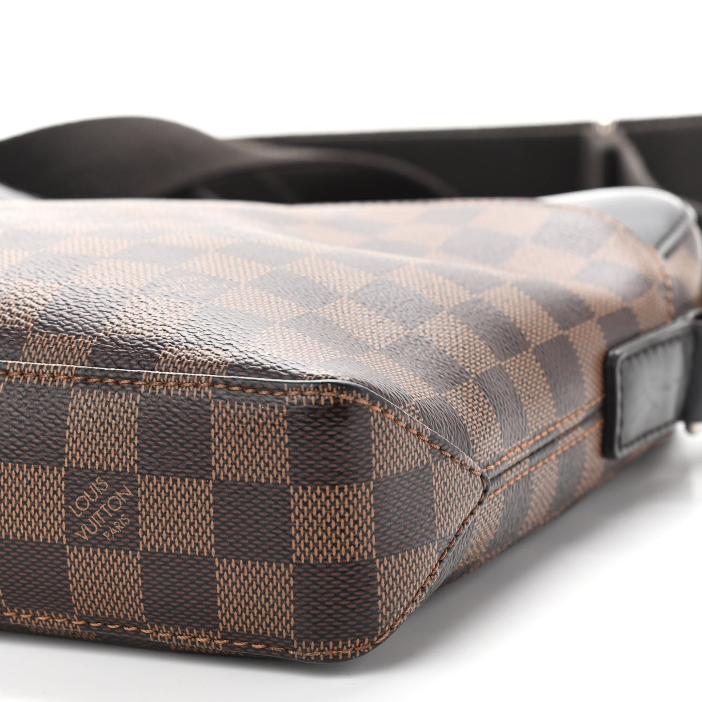 Damier Ebene Jake PM Messenger
