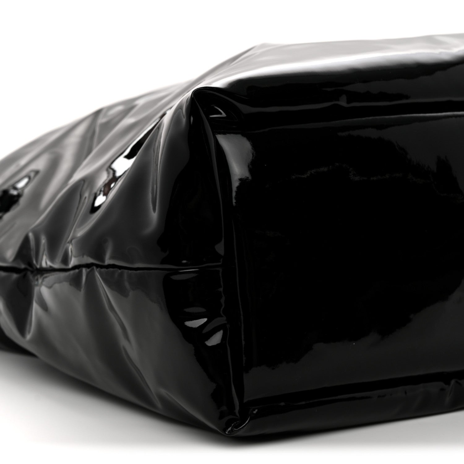 Saint Laurent Patent Wide Puffer Maxi Tote Black 9 of 10