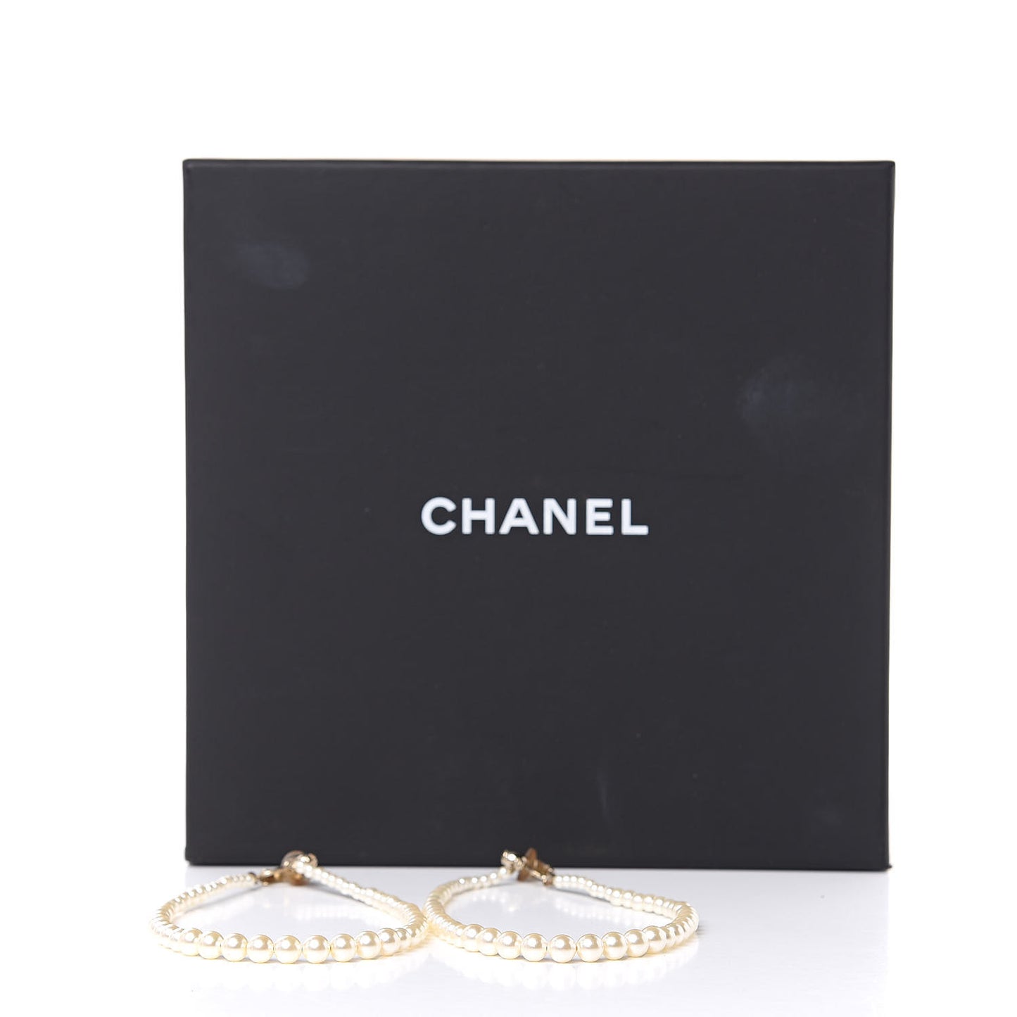 Pearl CC Drop Clip On Earrings Gold