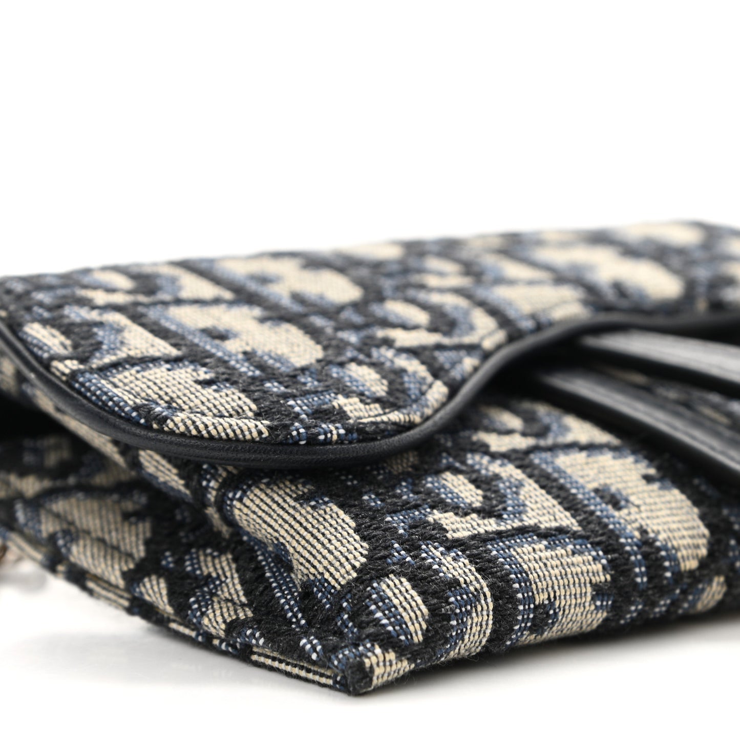 Oblique Nano Saddle Chain Pouch Blue