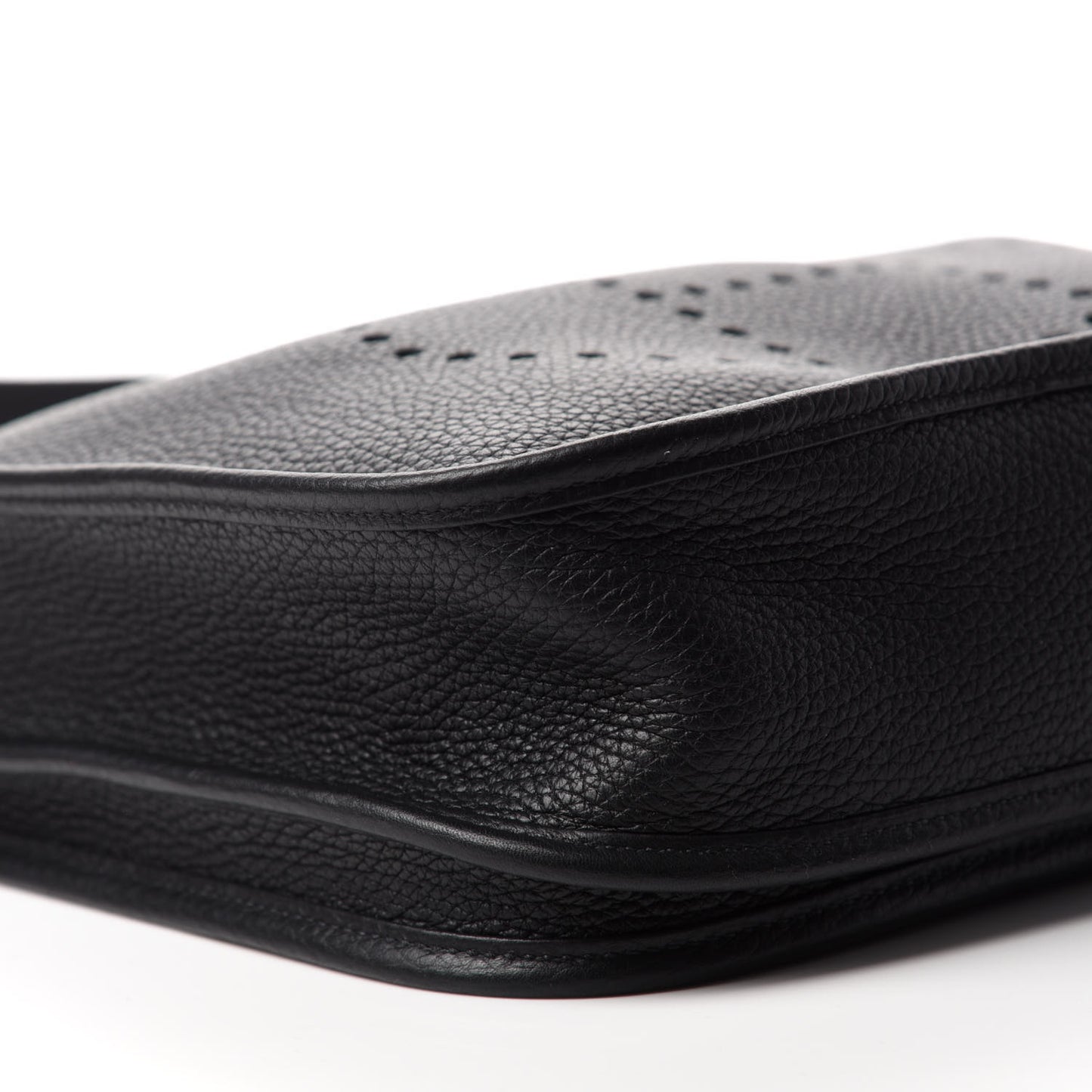 Taurillon Clemence Evelyne III PM Black