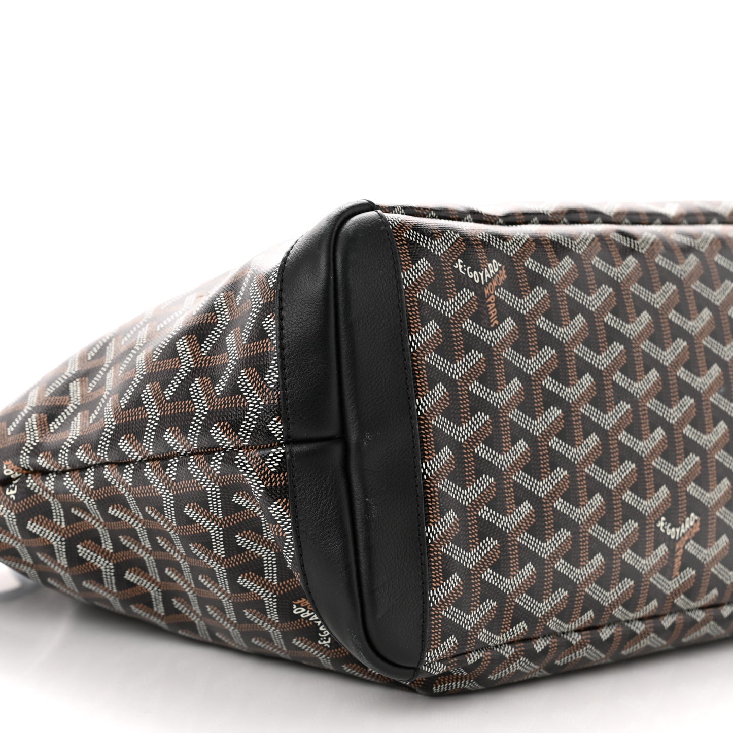 Goyardine Artois MM Black