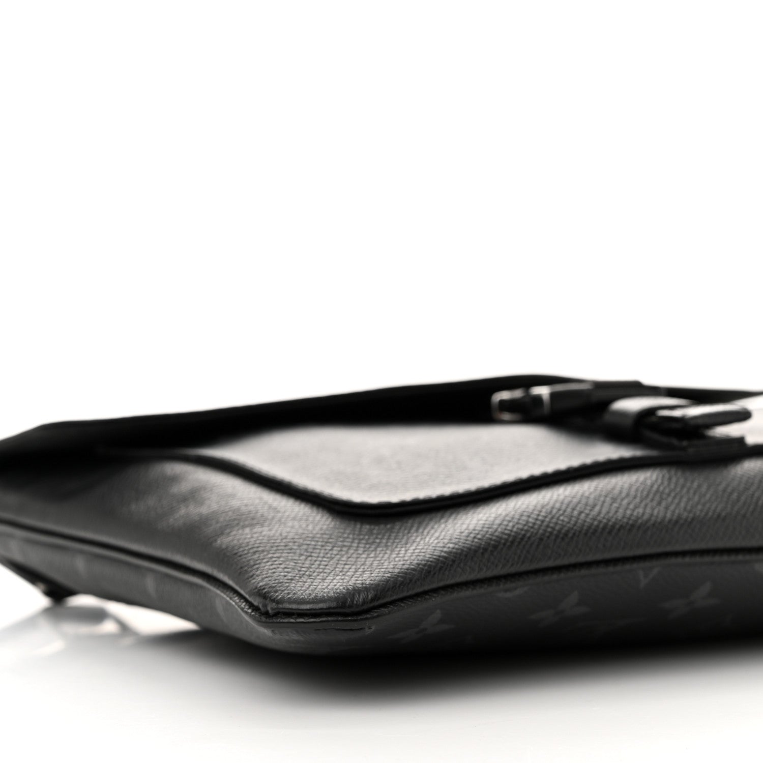 Louis Vuitton Taigarama Outdoor Flap Messenger Black 8 of 11
