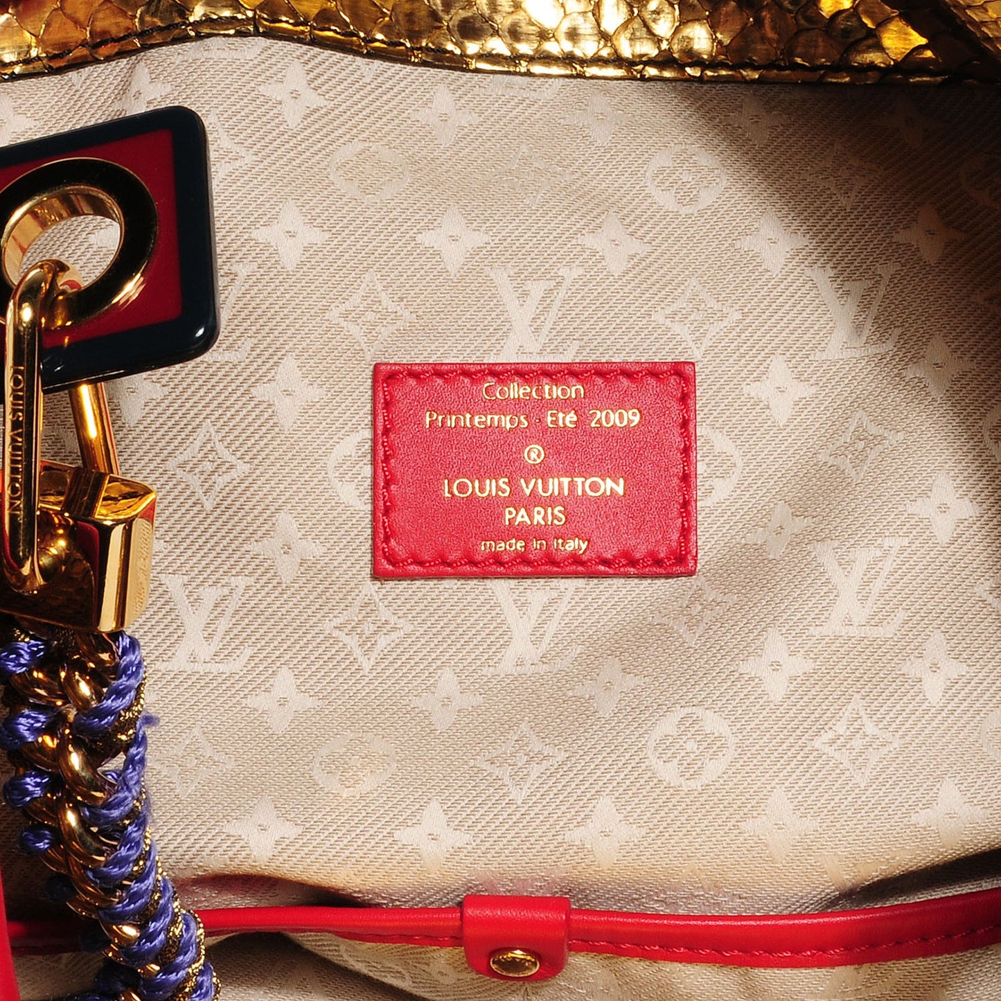Supple Calfskin Safari Flight Bag Rouge