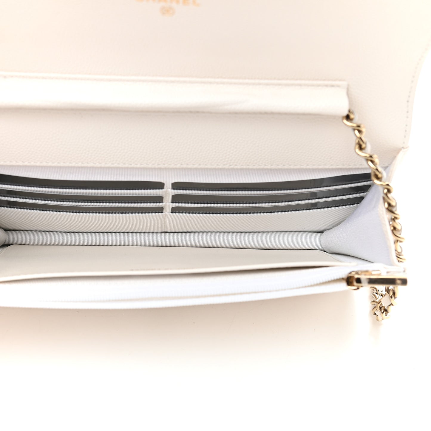 Caviar Quilted Wallet On Chain WOC White