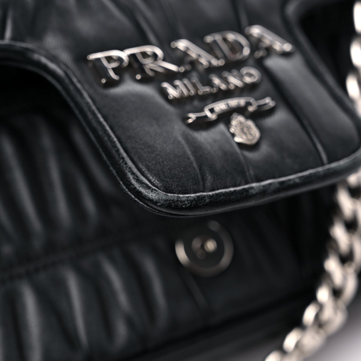Nappa Gaufre Small Chain Flap Shoulder Bag Black