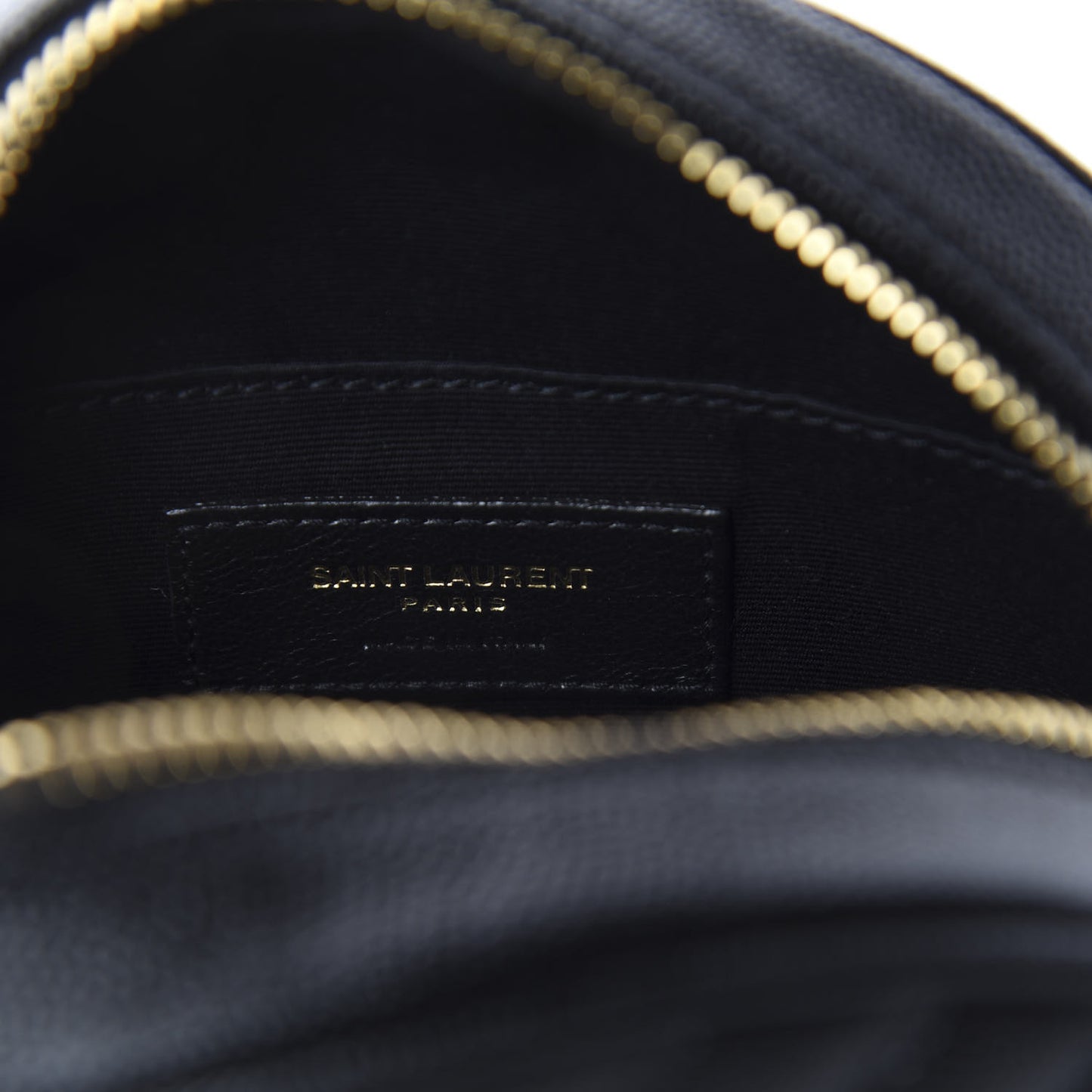 Grain De Poudre Matelasse Chevron Quilted Round Vinyle Camera Bag Black