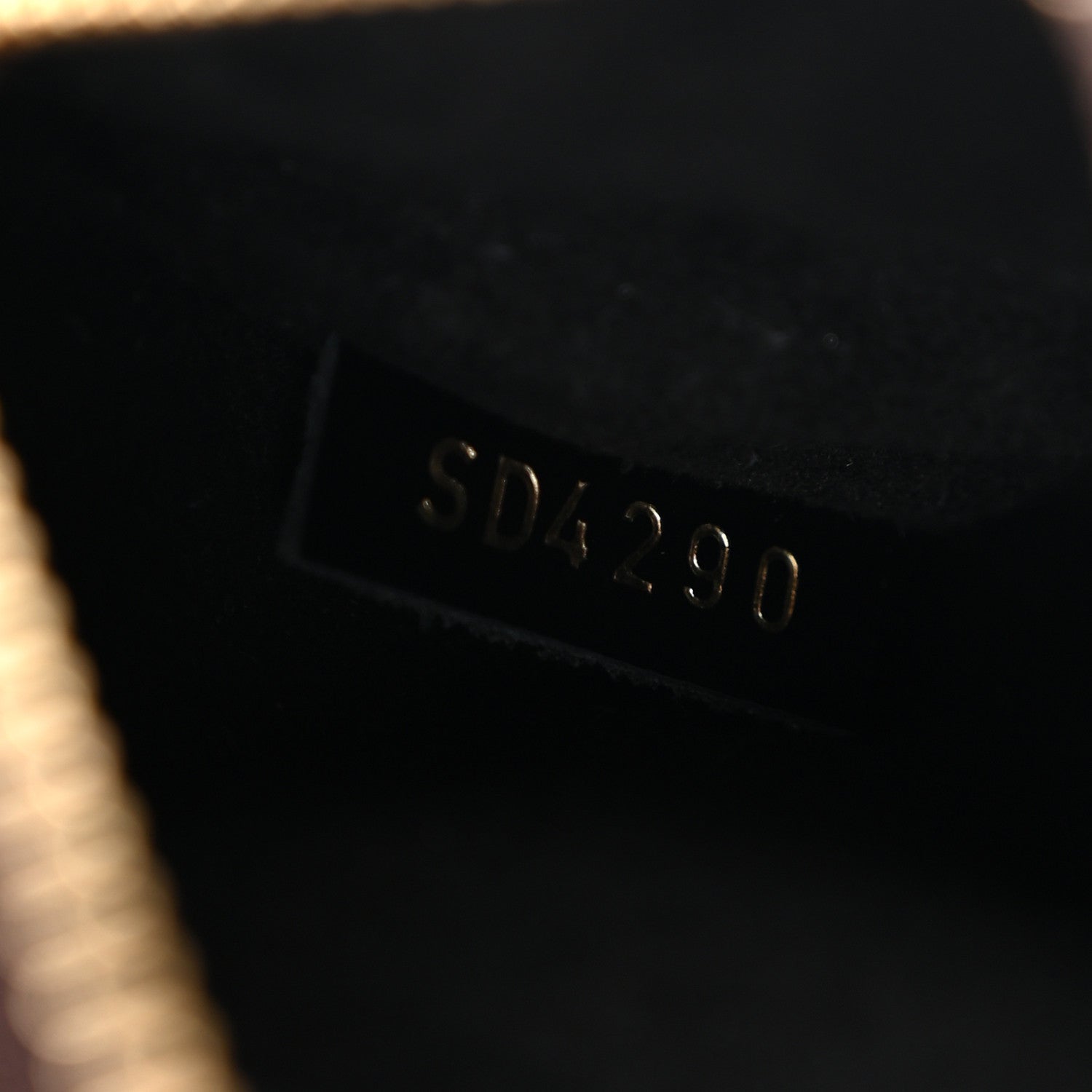 Louis Vuitton Reverse Monogram Pochette Metis 7 of 10