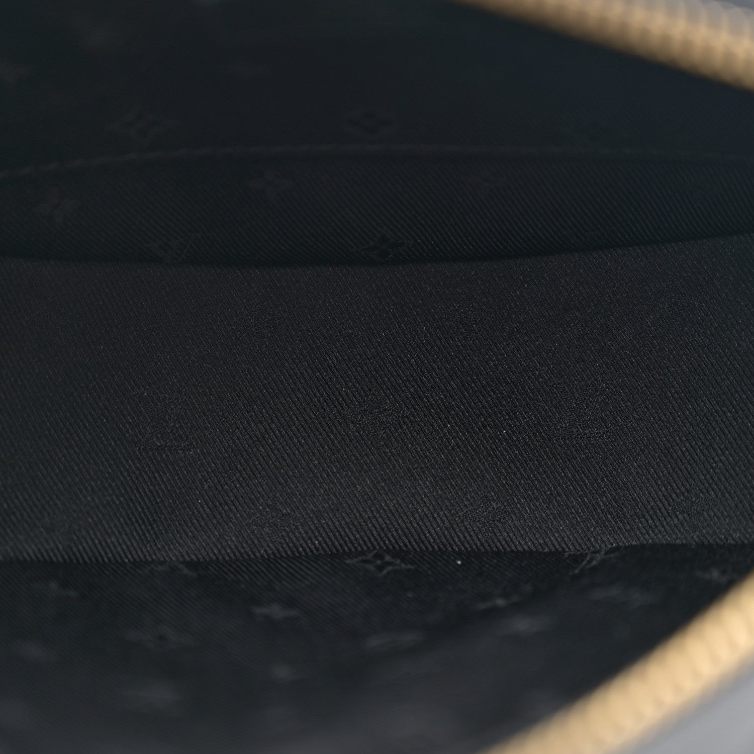 Louis Vuitton Calfskin Bubblegram Over The Moon Black 5 of 10