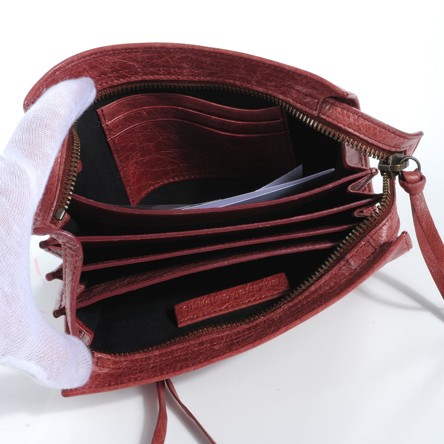 Agneau Mini Traveler Wallet Sanguine