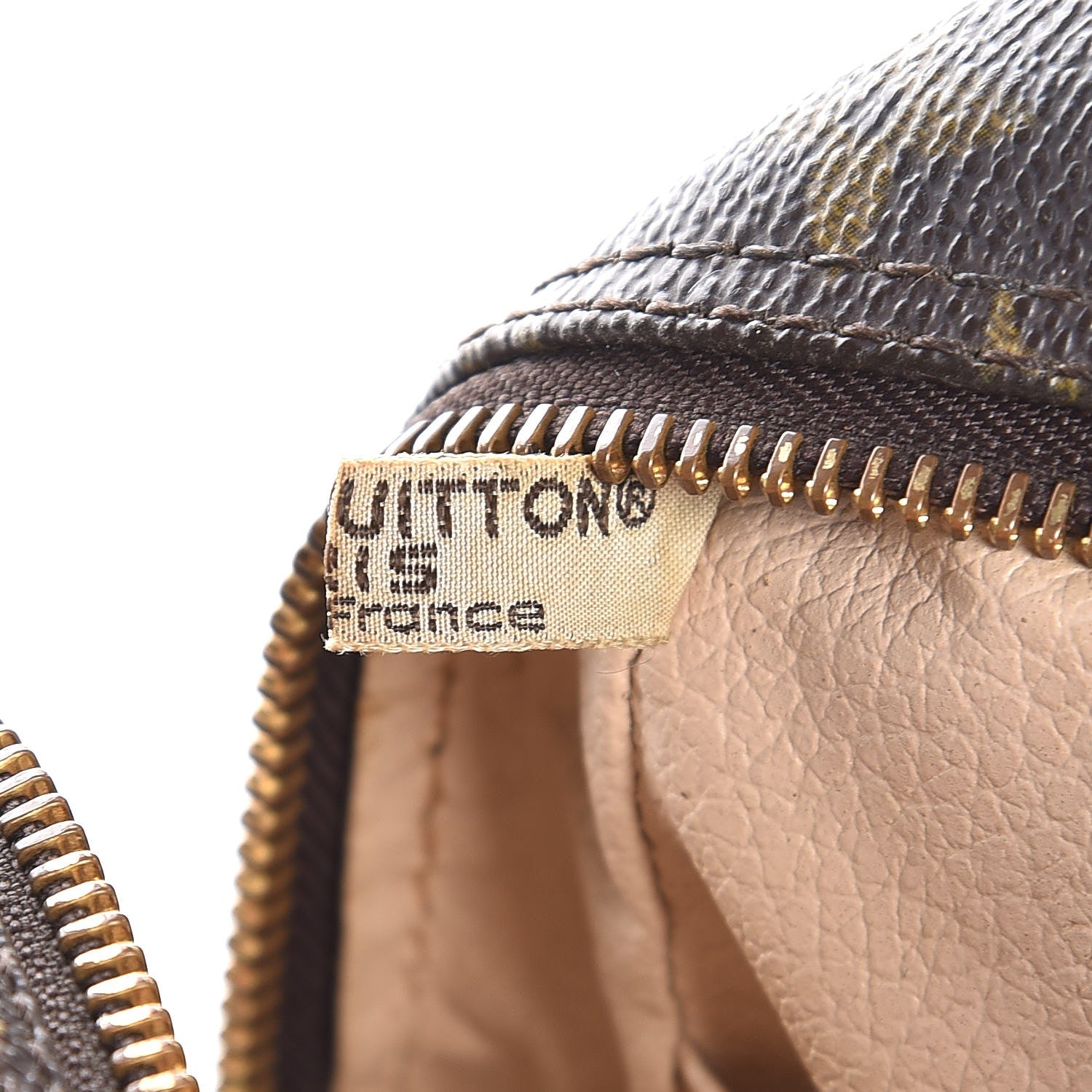 Louis Vuitton Monogram Trousse Toilette 28 7 of 7