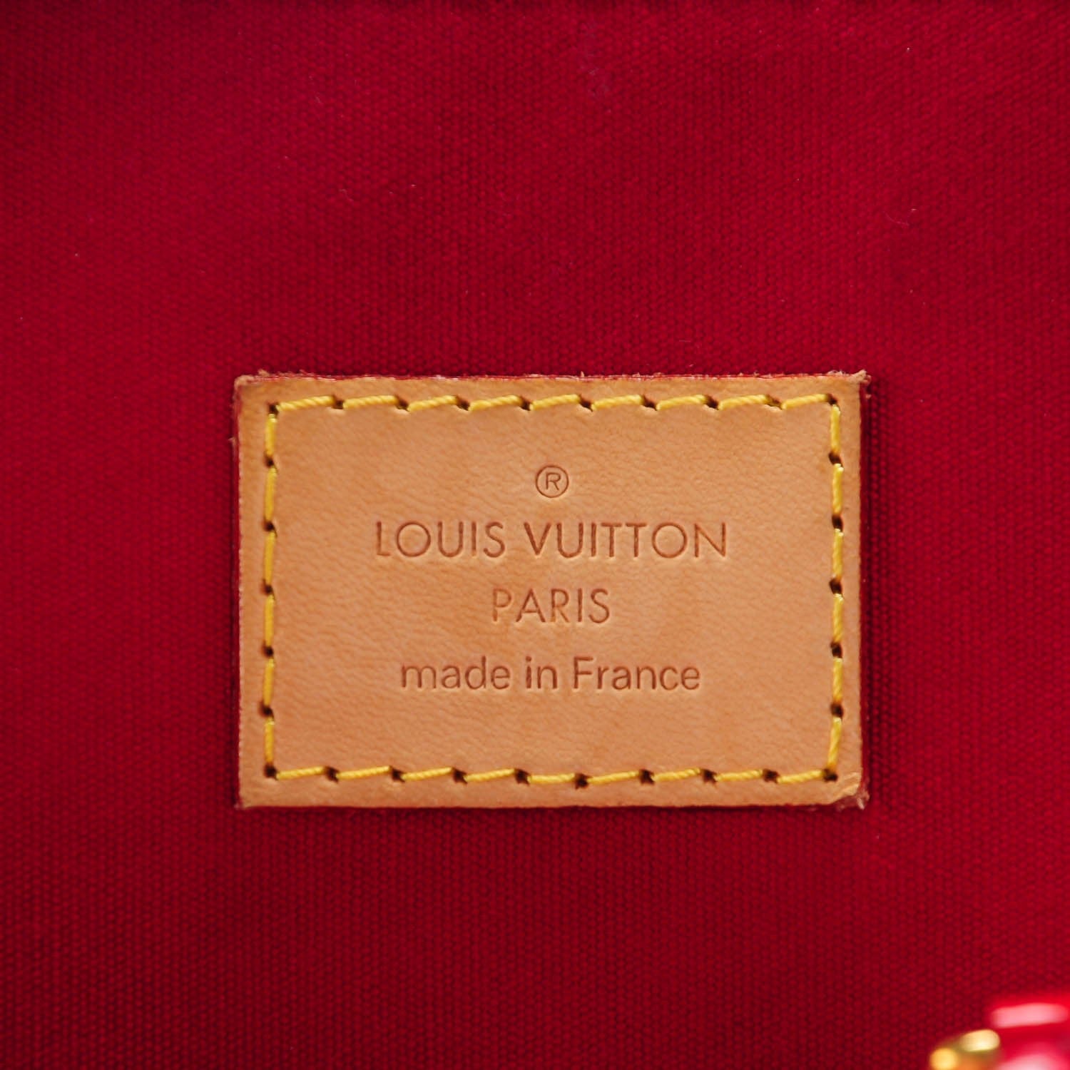 Louis Vuitton Vernis Alma GM Pomme D'Amour 6 of 8