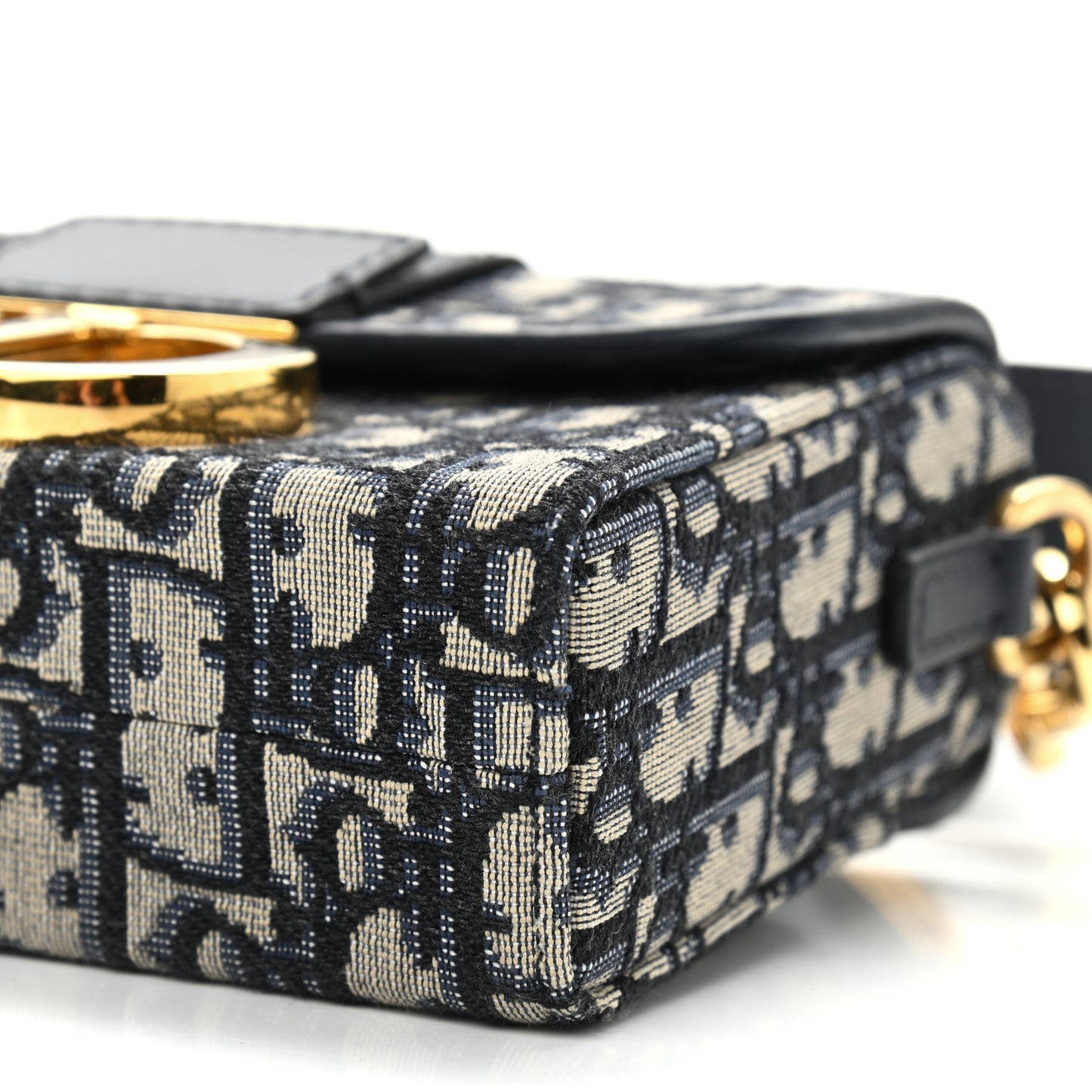 Oblique 30 Montaigne Box Bag Blue