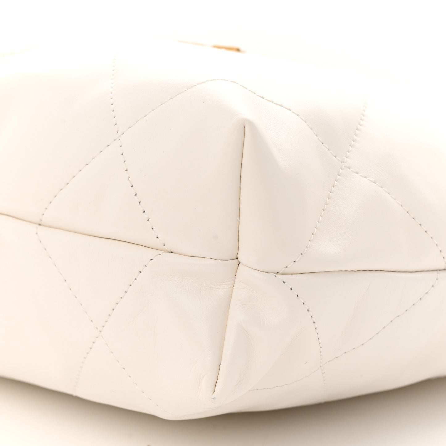 Shiny Calfskin Quilted Small Chanel 22 White