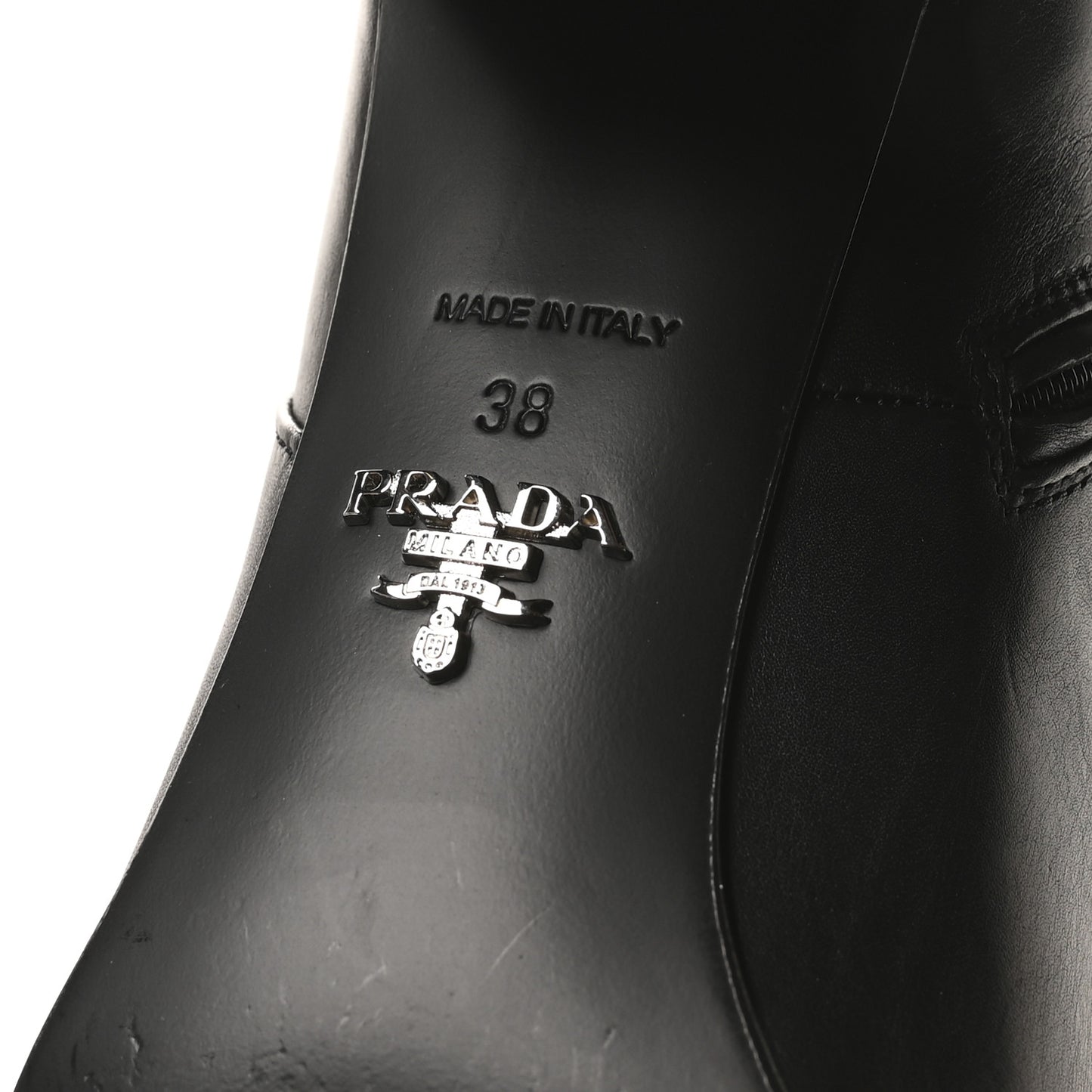 Vitello Triangle Logo Ankle Boots 38 Black